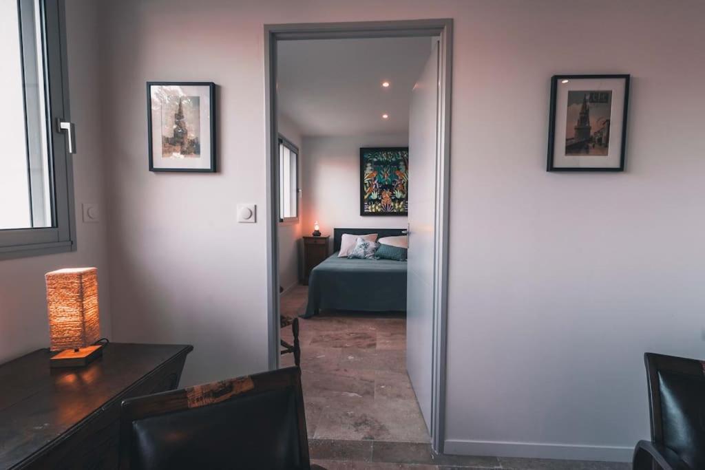 Vue Superbe Sur Tour De La Lanterne T2 Avec Terrasse Remparts 2 Apartment La Rochelle  Luaran gambar