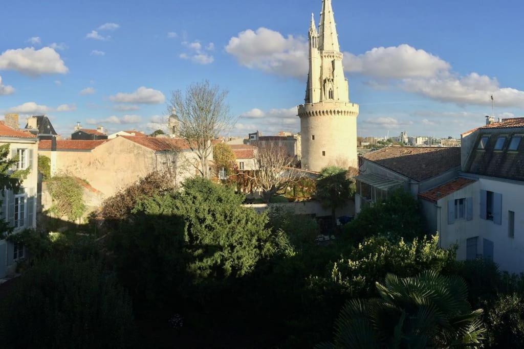 Vue Superbe Sur Tour De La Lanterne T2 Avec Terrasse Remparts 2 Apartment La Rochelle  Luaran gambar