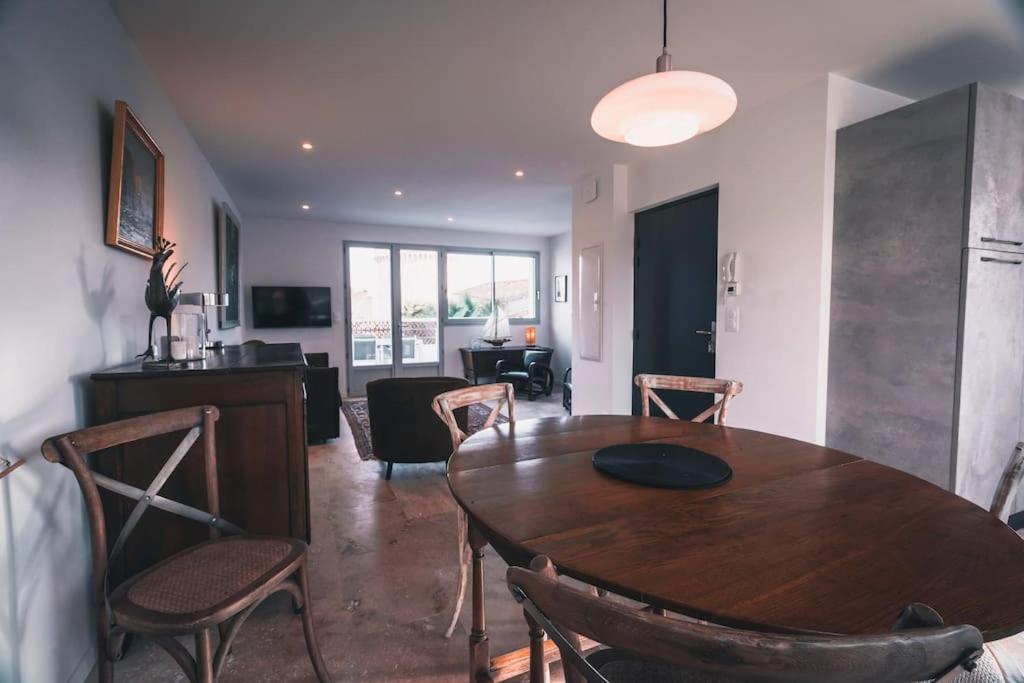 Vue Superbe Sur Tour De La Lanterne T2 Avec Terrasse Remparts 2 Apartment La Rochelle  Luaran gambar